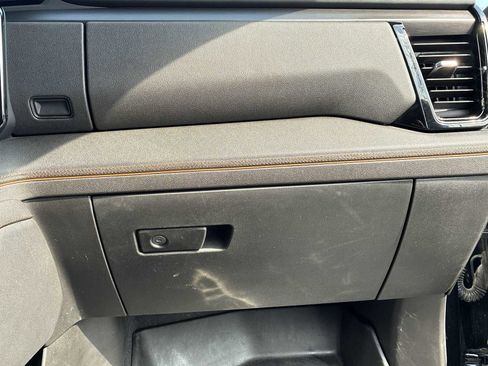 Certified 2024 GMC Sierra 2500 AT4 w/ AT4 Preferred Package image 28