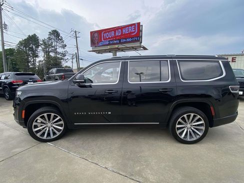 Used 2022 Jeep Grand Wagoneer Series II w/ Premium Group II AWD/4WD image 39