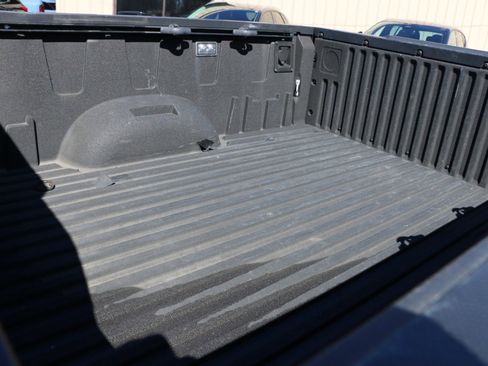 Used 2022 Toyota Tundra SR5 w/ SR5 Premium Package image 28