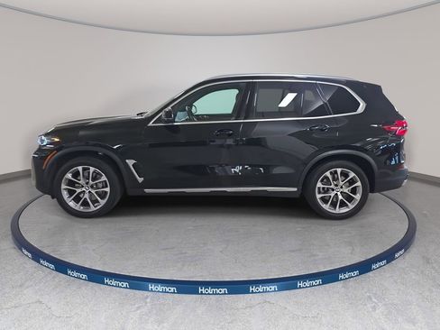 Used 2024 BMW X5 sDrive40i w/ Premium Package image 9