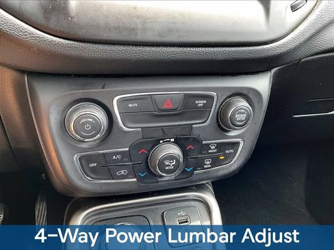 Used 2018 Jeep Compass Latitude w/ Popular Equipment Group AWD/4WD image 20