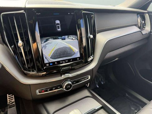 Used 2022 Volvo XC60 B6 R-Design w/ Advanced Package image 47