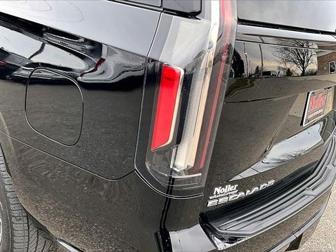 Used 2024 Cadillac Escalade Sport image 30
