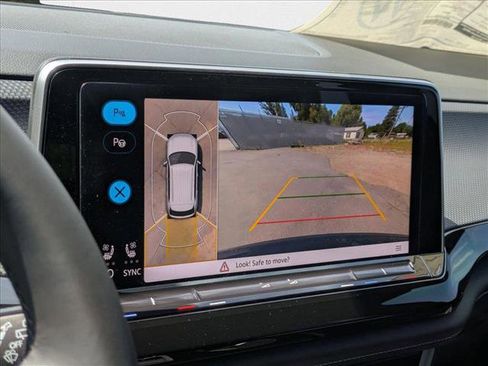 New 2025 Volkswagen Atlas Cross Sport SEL Premium R-Line image 13