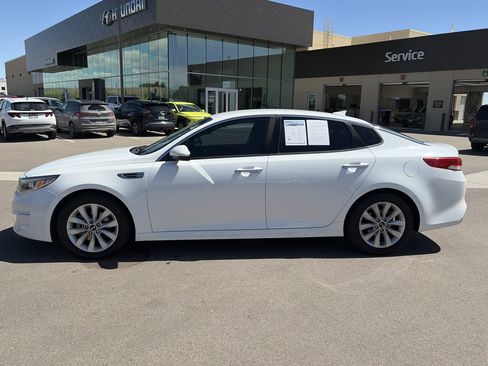 Used 2018 Kia Optima EX FWD image 4