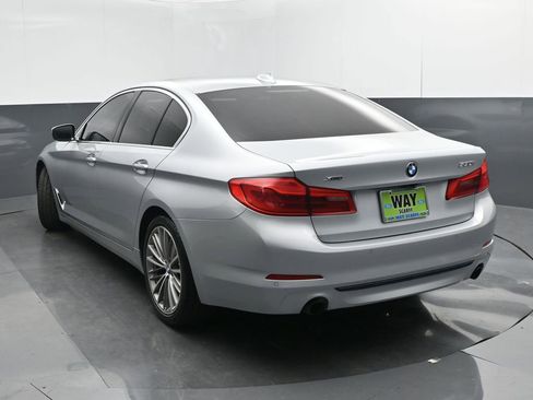 Used 2019 BMW 530i xDrive w/ Convenience Package image 4