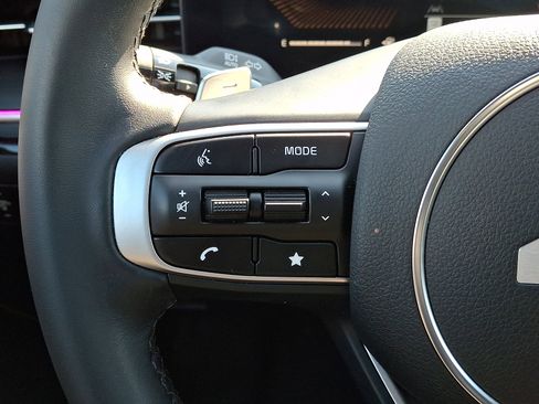 Used 2025 Kia K5 GT image 29