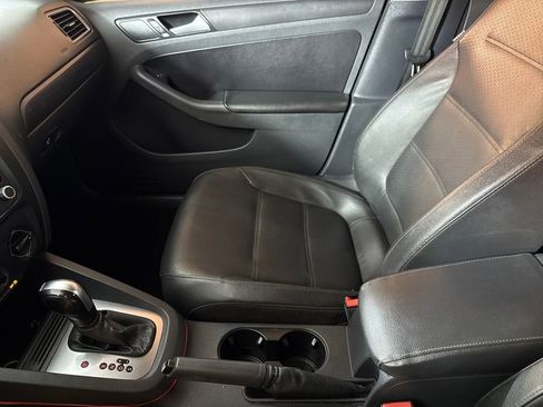 Used 2014 Volkswagen Jetta SE image 19