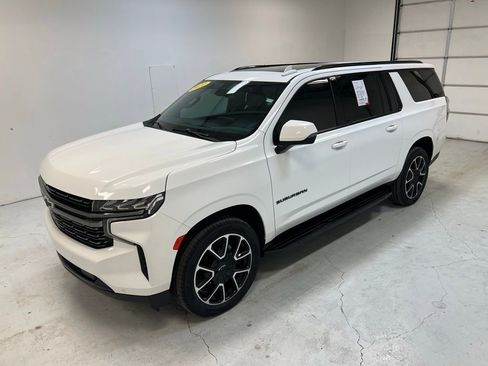 Used 2022 Chevrolet Suburban RST w/ Sport Performance Package image 5