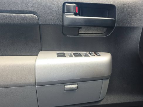 Used 2008 Toyota Tundra SR5 AWD/4WD image 11