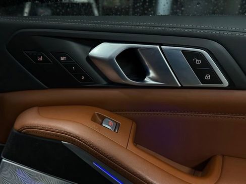 Certified 2024 BMW X7 M60i w/ Executive Package image 17