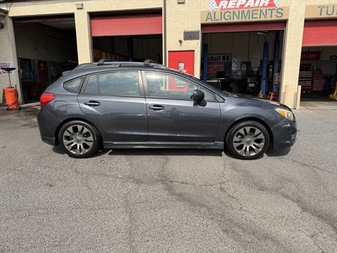Used 2012 Subaru Impreza 2.0i Sport Premium image 7