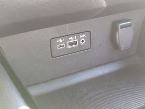 Used 2024 Nissan Altima 2.5 SV image 20