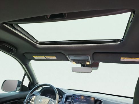 Certified 2024 Honda Ridgeline Black Edition image 16