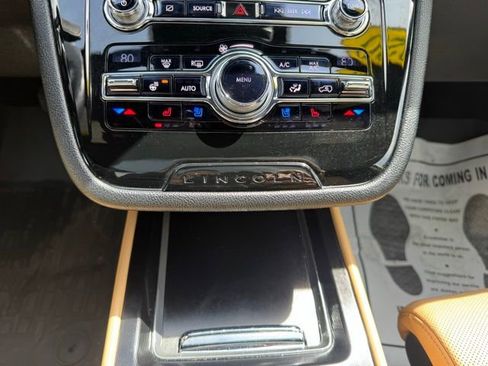 Used 2020 Lincoln Corsair Reserve w/ Equipment Group 202A image 37