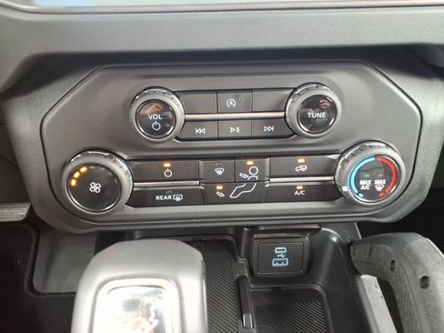 Used 2025 Ford Bronco Badlands AWD/4WD image 26