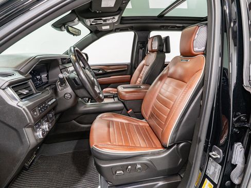 Used 2023 GMC Yukon Denali Ultimate AWD/4WD image 17