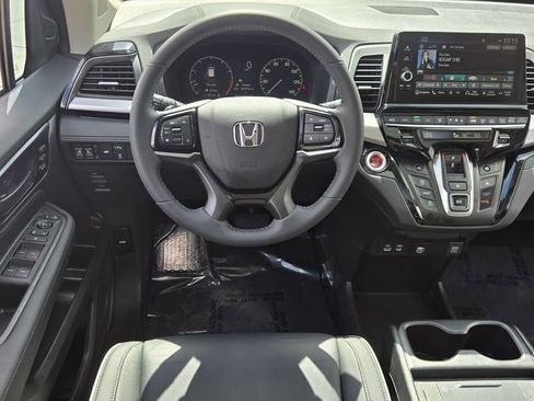 Used 2026 Honda Odyssey Touring image 12
