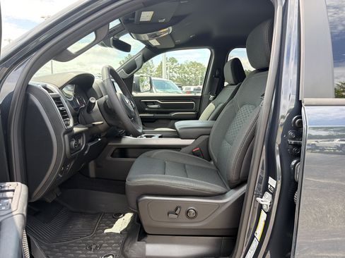 Used 2025 RAM 1500 Big Horn RWD image 15