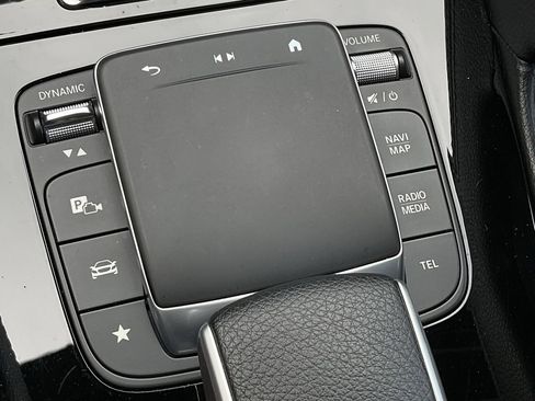 Used 2024 Mercedes-Benz GLE 350 4MATIC image 37