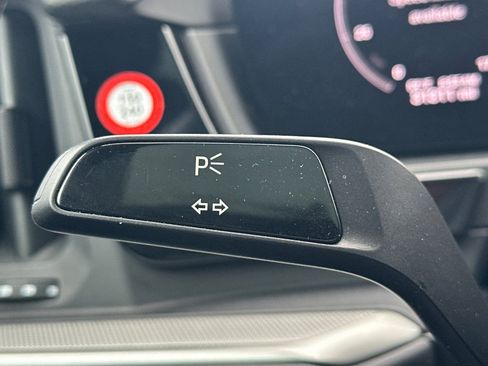 Used 2024 Porsche Cayenne image 37