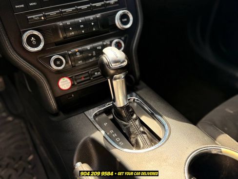 Used 2017 Ford Mustang GT RWD image 14