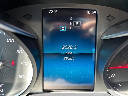 Used 2019 Mercedes-Benz C 300 Sedan image 8