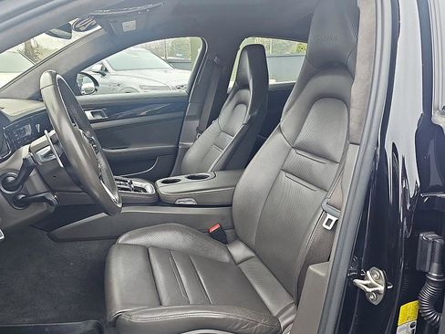 Used 2020 Porsche Panamera Turbo w/ Sport Package image 18