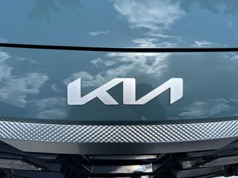 Used 2024 Kia Seltos EX AWD/4WD image 10