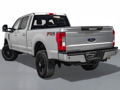 Used 2019 Ford F250 Lariat image 8