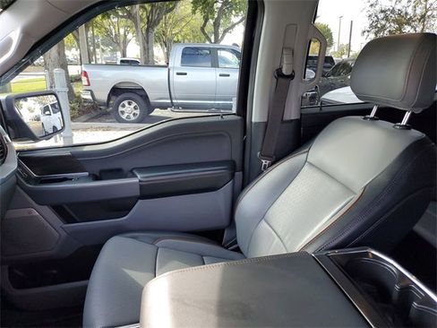 Used 2025 Ford F150 Lariat w/ Equipment Group 501A Mid image 31