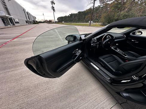 Used 2015 Porsche Boxster RWD image 17