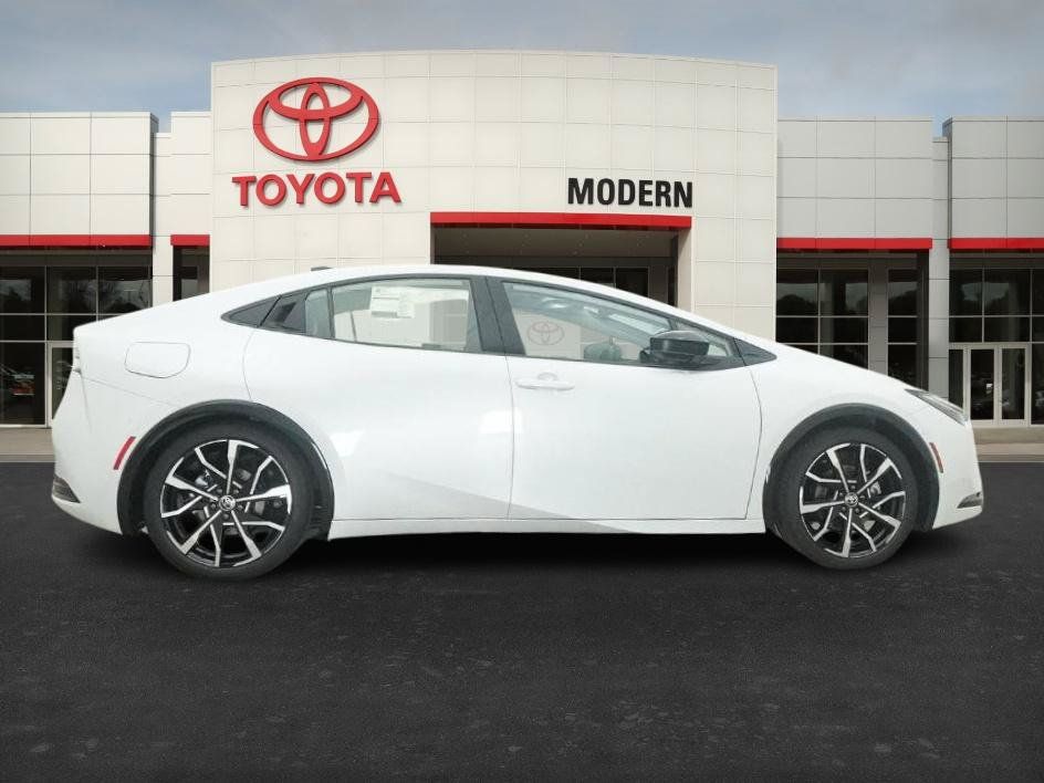 New 2026 Toyota Prius Plug-In Hybrid w/ Limited Premium Package FWD image 26