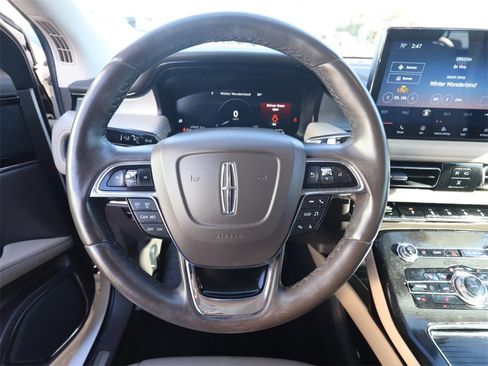 Used 2021 Lincoln Nautilus FWD w/ Equipment Group 101A image 17