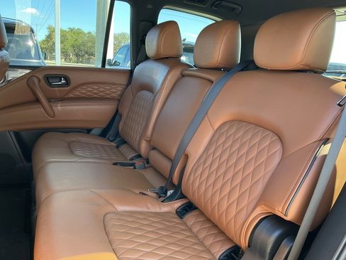 Certified 2024 INFINITI QX80 Sensory image 27