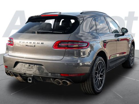Used 2018 Porsche Macan S image 3