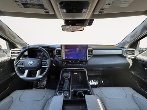 Used 2024 Toyota Tundra Limited image 13
