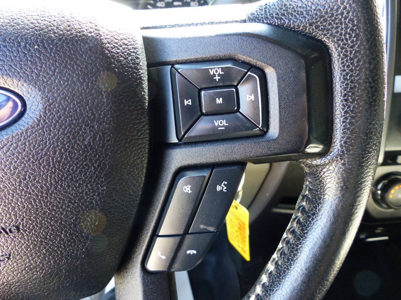 Used 2015 Ford F150 XLT w/ Equipment Group 302A Luxury AWD/4WD image 32