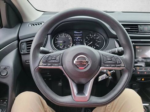 Used 2017 Nissan Rogue Sport S w/ S Appearance Package image 19