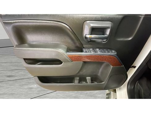 Used 2015 GMC Sierra 1500 SLE w/ SLE Value Package AWD/4WD image 10