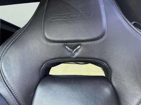 Used 2015 Chevrolet Corvette Z06 w/ 3LZ Preferred Equipment Group image 24