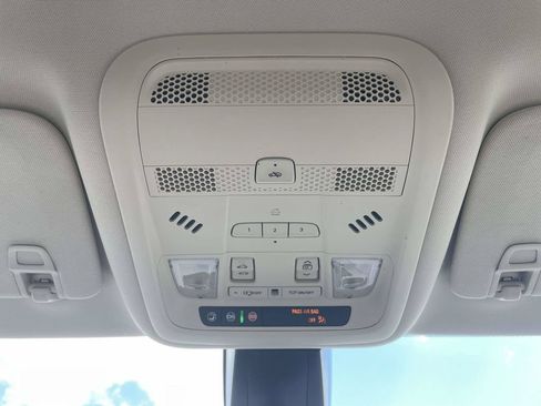 Used 2020 Cadillac XT6 Premium Luxury FWD image 29