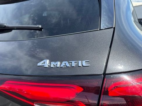 Used 2023 Mercedes-Benz GLC 300 4MATIC image 10