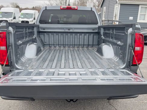 Used 2022 Chevrolet Colorado LT w/ Fleet Safety Package image 15