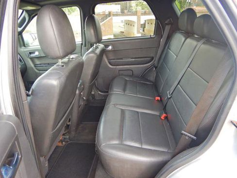 Used 2010 Ford Escape Limited image 13
