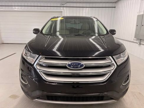 Used 2017 Ford Edge Titanium FWD image 2