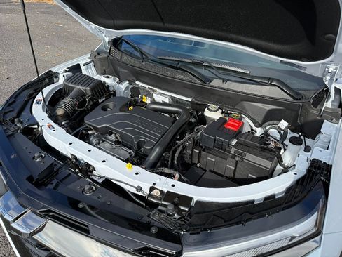 New 2026 Chevrolet Equinox ACTIV image 16