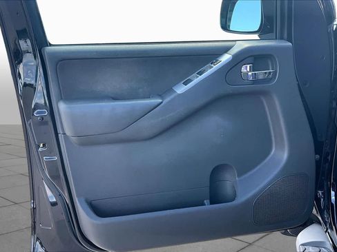 Used 2012 Nissan Pathfinder SV RWD image 21