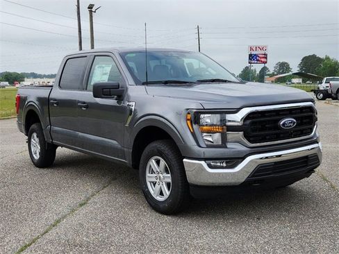 New 2023 Ford F150 XLT w/ Equipment Group 301A Mid image 2