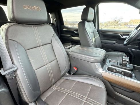 Used 2024 Chevrolet Silverado 1500 High Country w/ High Country Premium Package image 25